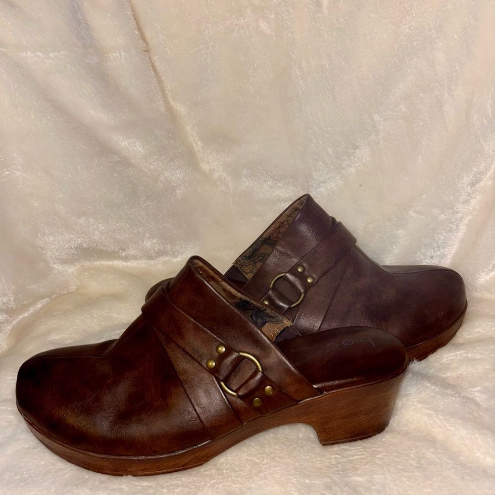 BOC Brown Faux Leather Clogs EUC Size 11